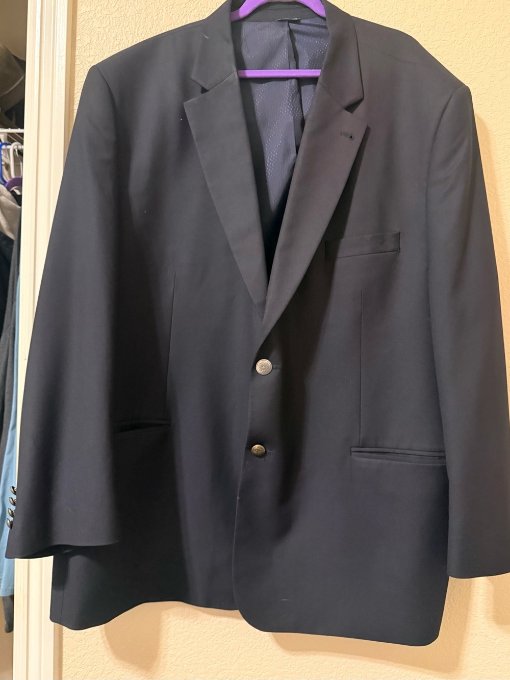 Men's Classic Navy Blazer - Timeless Single-Breasted Sport Coat
